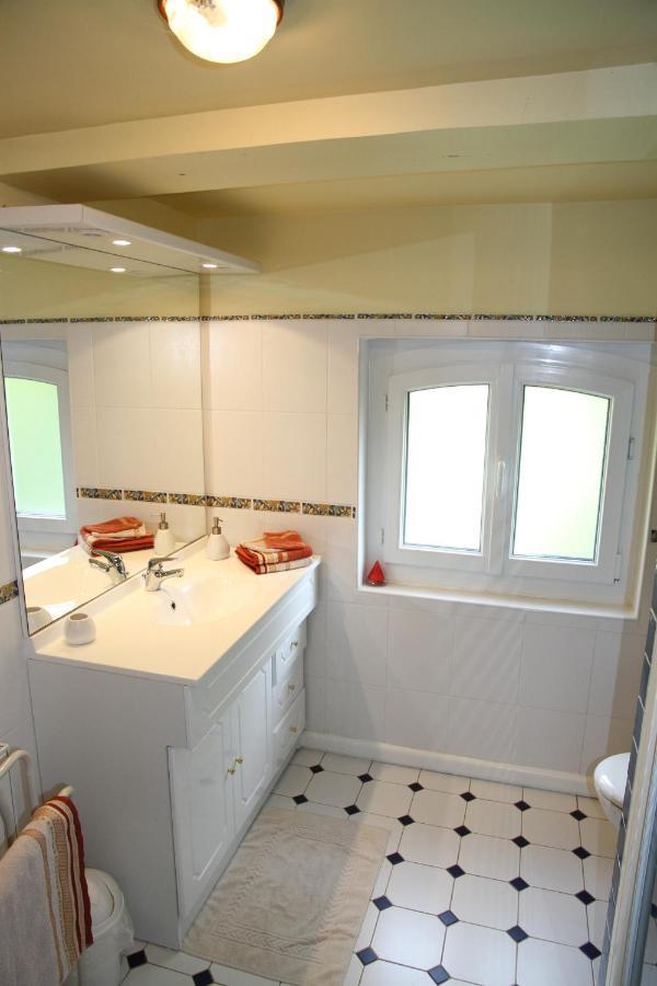 Les Rives De L'Andelle Bed and Breakfast Romilly-sur-Andelle Buitenkant foto